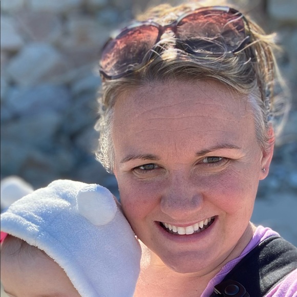 Meet your Posher, Ashley - Picture 1 of 1